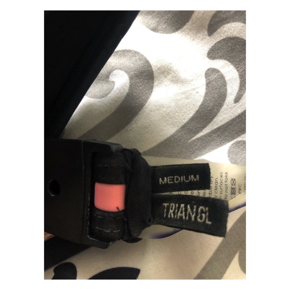 Triangl Bikini Top - Picture 7 of 7